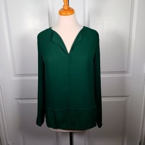 Harlowe & Graham Chiffon Green Long Sleeve Top